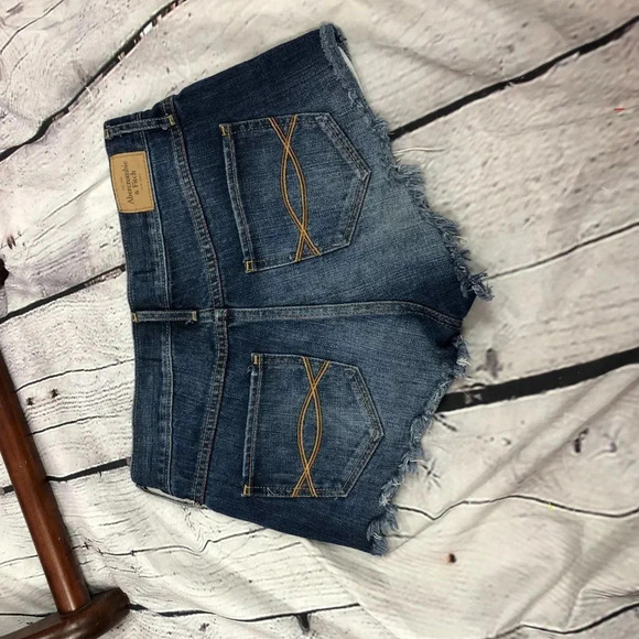 abercrombie & fitch jean shorts size 2 26 casual boho denim western - Picture 2 of 3